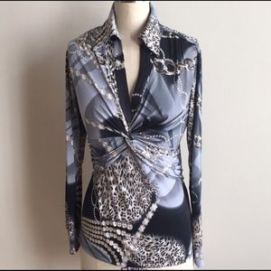 Caché figure flattering long sleeve